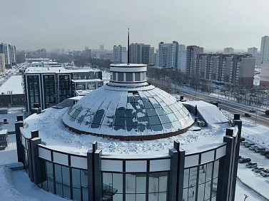Уникальный офис под стеклянным куполом продают в Барнауле